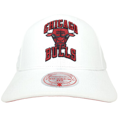 Chicago Bulls Mitchell & Ness NBA Pro Fit Snapback Hat Cap 3D Logo White NWT