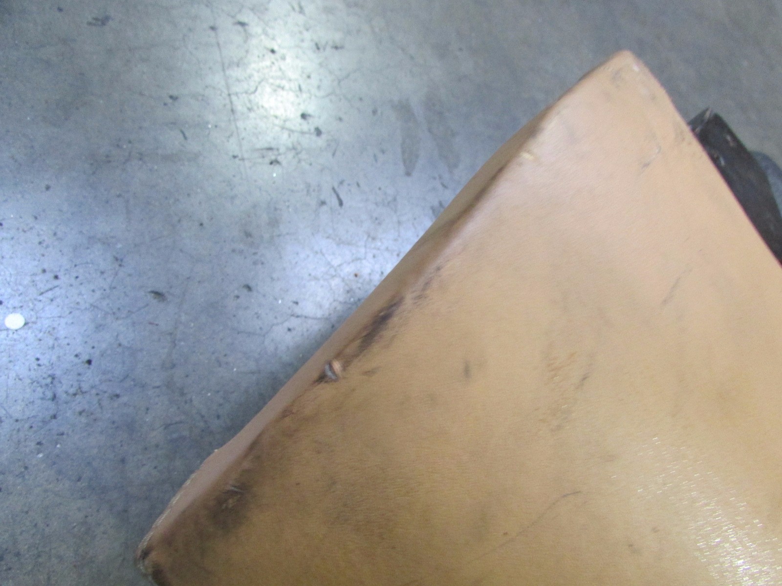 Ferrari 550, Glove Box Door, Beige, Used, P/N 64588205