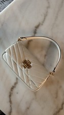 NEW Tory Burch Kira Chevron Shoulder Bag Ivory   Luxury Gift Wrapped with Origin