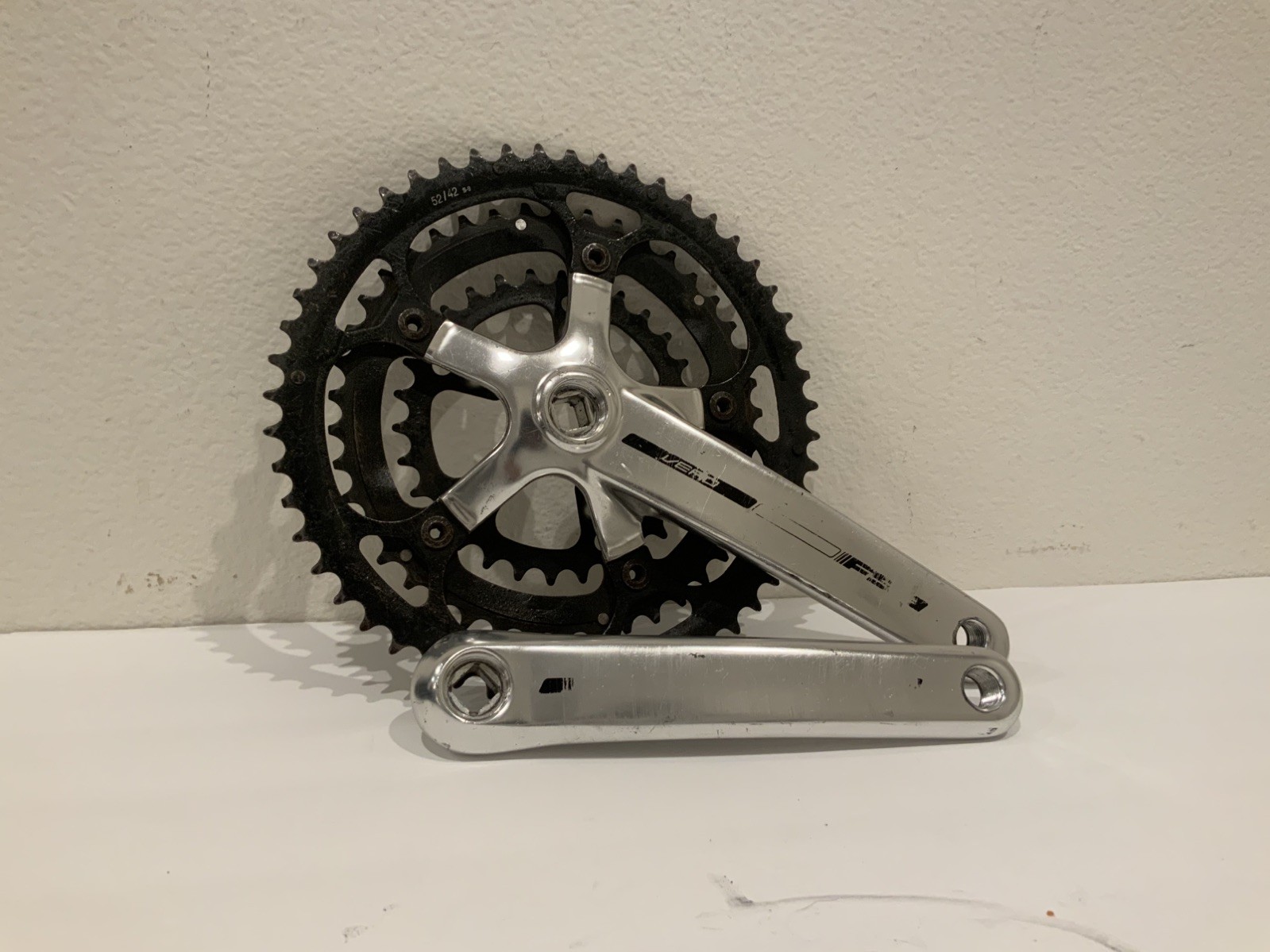 FSA Vero Crankset 52 42 30 Chainrings 172.5 Arms Square Tape