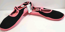 NWT Kids Youth 4-5 Mary Jane Girls Water Shoes Black/Pink Aqua Sandals Beach