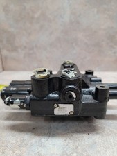 John Deere Lva18421 Control Valve Tractor 3033r 3038r 3039r 3045r 3320 3520 4120