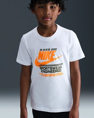 Nike Junior Sportswear Brandmark Futura T-Shirt - 100 (Weiß/Multi)
