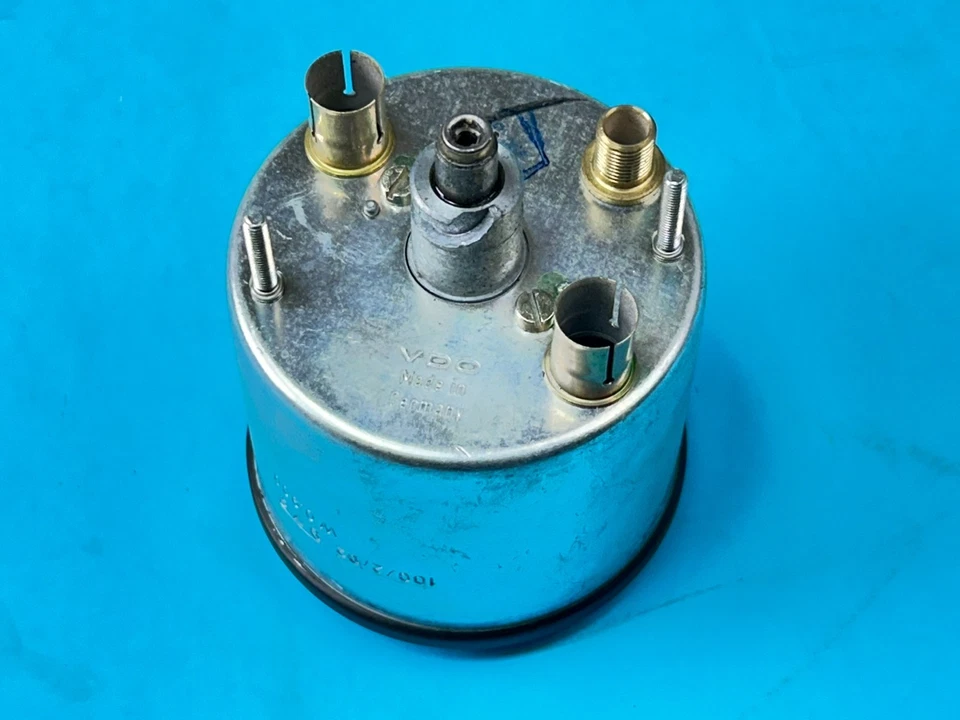 Velocímetro Volvo 240 260 GT 130 MPH con fecha 9/74 parte # 1234621 genuino nuevo en stock # 3 Foto 3 de 4