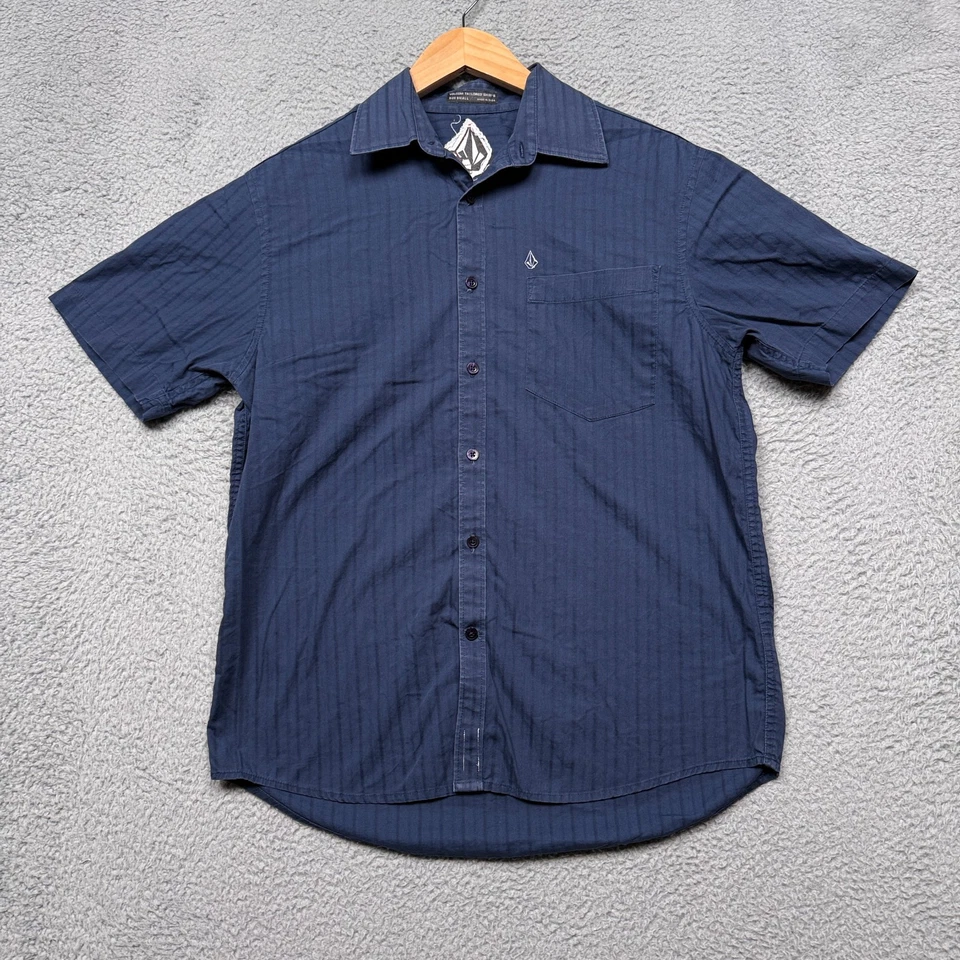 Volcom Shirt Mens Small Short Sleeve Button Up Blue Striped Logo Skater Cotton - Image 3 of 4