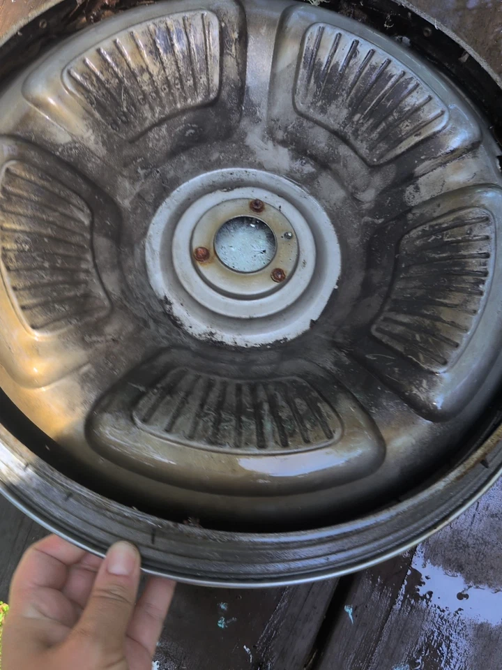 Dodge Charger RT 1970 tapacubos Coronet cubierta de rueda Foto 4 de 4