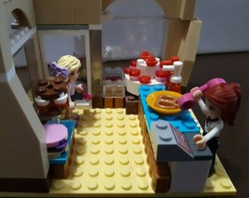 LEGO Friends Downtown Bakery (41006)- Complete RETIRED set and "Used" w/ Manual