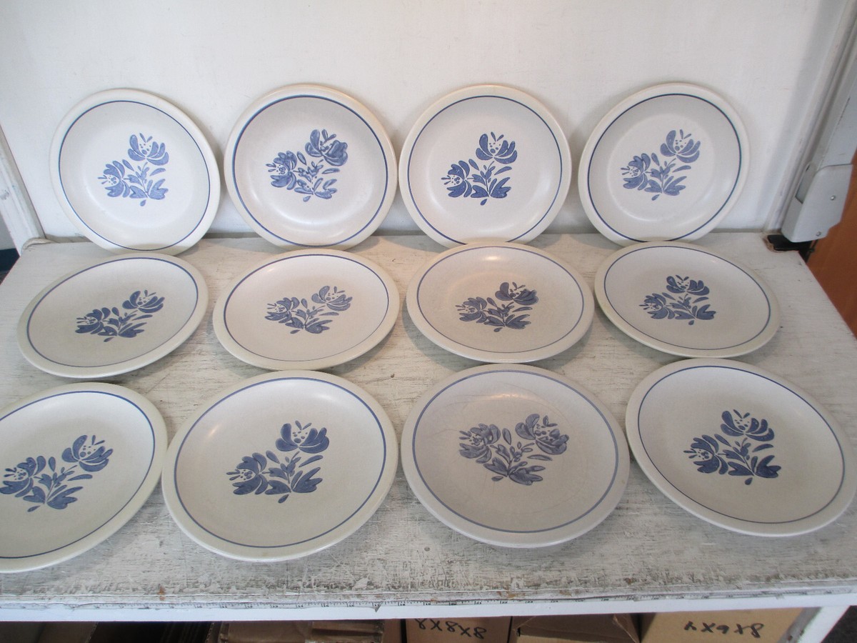 SET OF Pfaltzgraff Yorktowne Blue 10