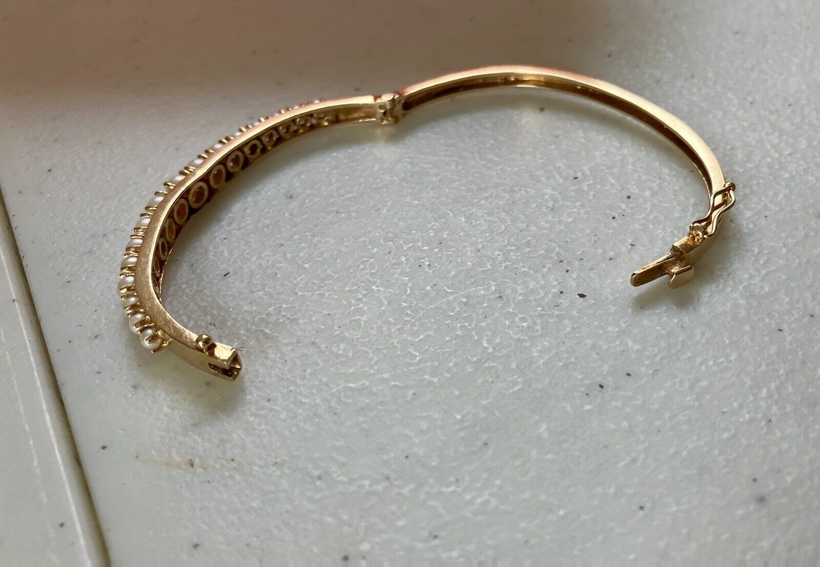 Vintage 14k Gold Sea Pearl Bangle Bracelet - image 7