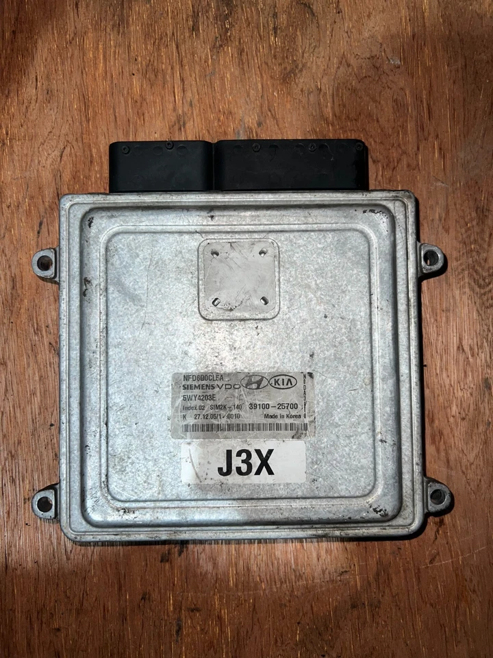 MÓDULO CONTROL MOTOR ECU 39100-25700 SE ADAPTA A HYUNDAI SONATA K5 2007-2012 Foto 2 de 4