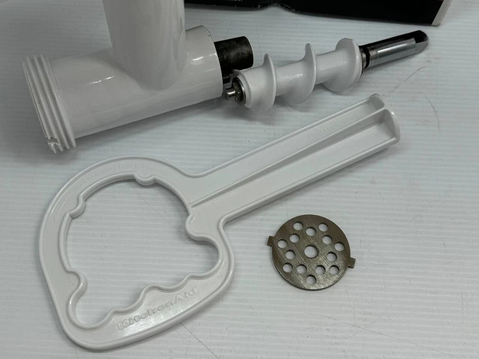 Kitchen Aid Food Grinder Stand Mixer Attachment FGA Complete in Original Box - Image 2 of 4