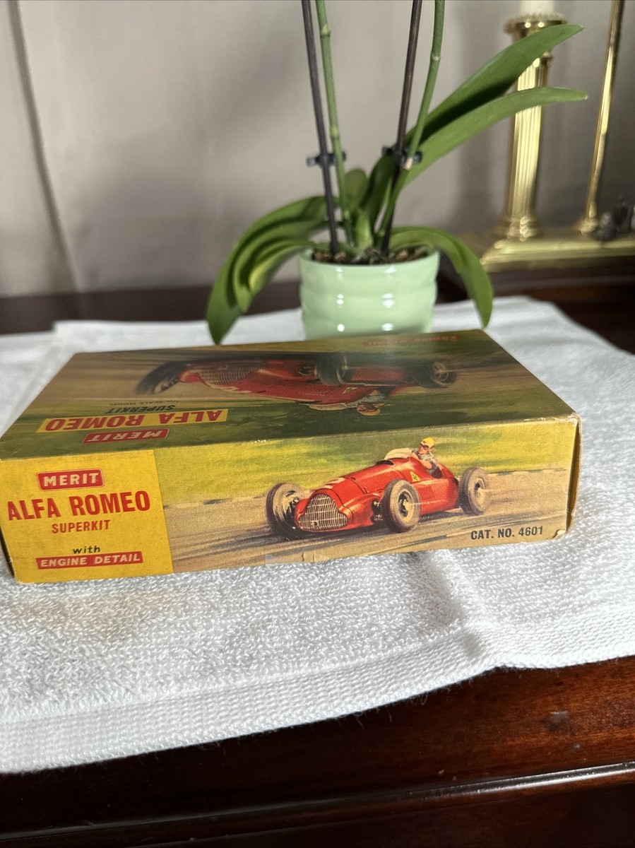 NEW 1/24 merit Model Kit Car Alfa Romeo Type 158 1950 SEALED Parts