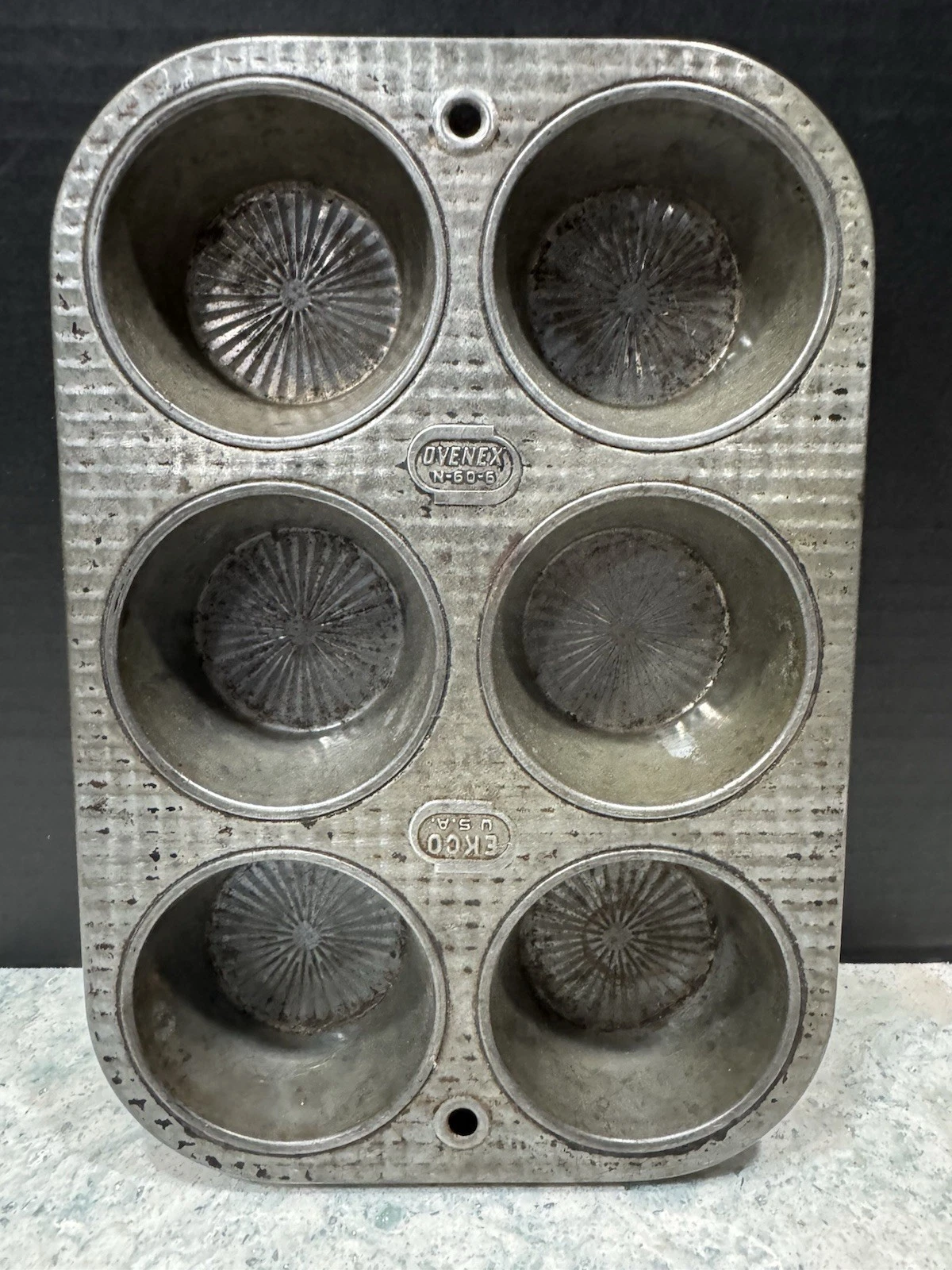 Vintage Ecko Ovenex Starburst Metal 6 Muffin Tin N-60-6 Baking Pan USA