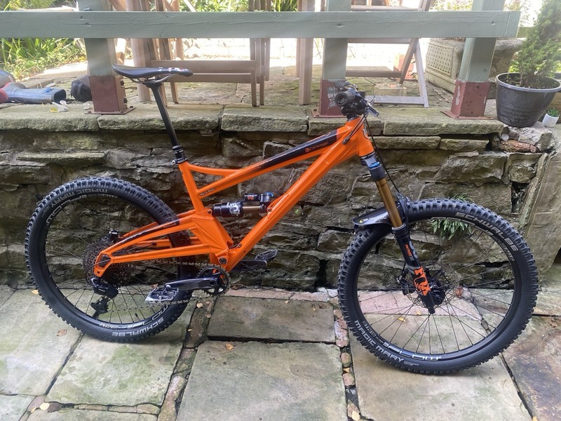 Orange Alpine 6 2020 XL - Hope, Burgtec, Fox Factory Forks
