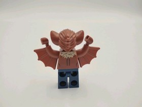 Lego Minifigure Man-Bat DC Comic Batman 76011 w/ dynamite
