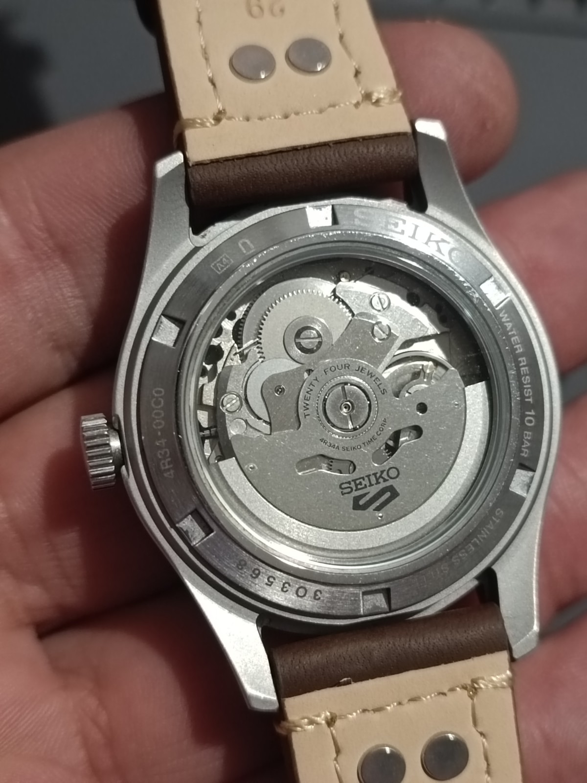 Seiko GMT Automatic Ref 4R34-00C0 image 3