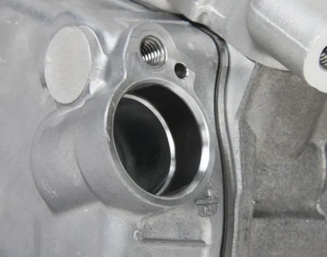 Audi R8 2008-2015 Compressor with bracket