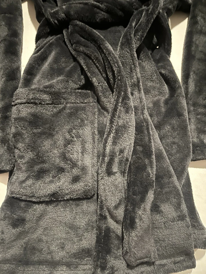 Nuevo Victoria's Secret ROSA Felpa Corto Acogedor Suave Bata Logo Negro Talla S Nuevo con Etiquetas Foto 3 de 3