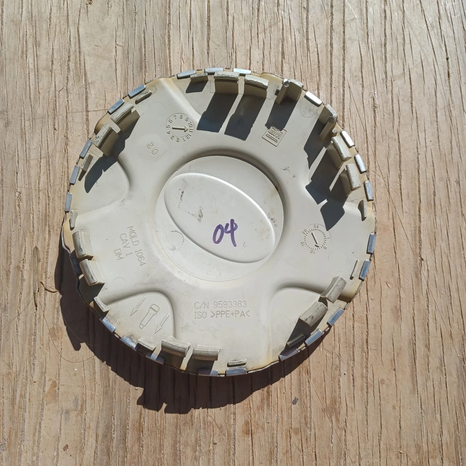 Tapa central Chevy Trailblazer 2002-2003 número de pieza 9593383 04 Foto 3 de 3