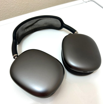 Apple AirPods Max Wireless Over-Ear Headset - Space Gray / Black