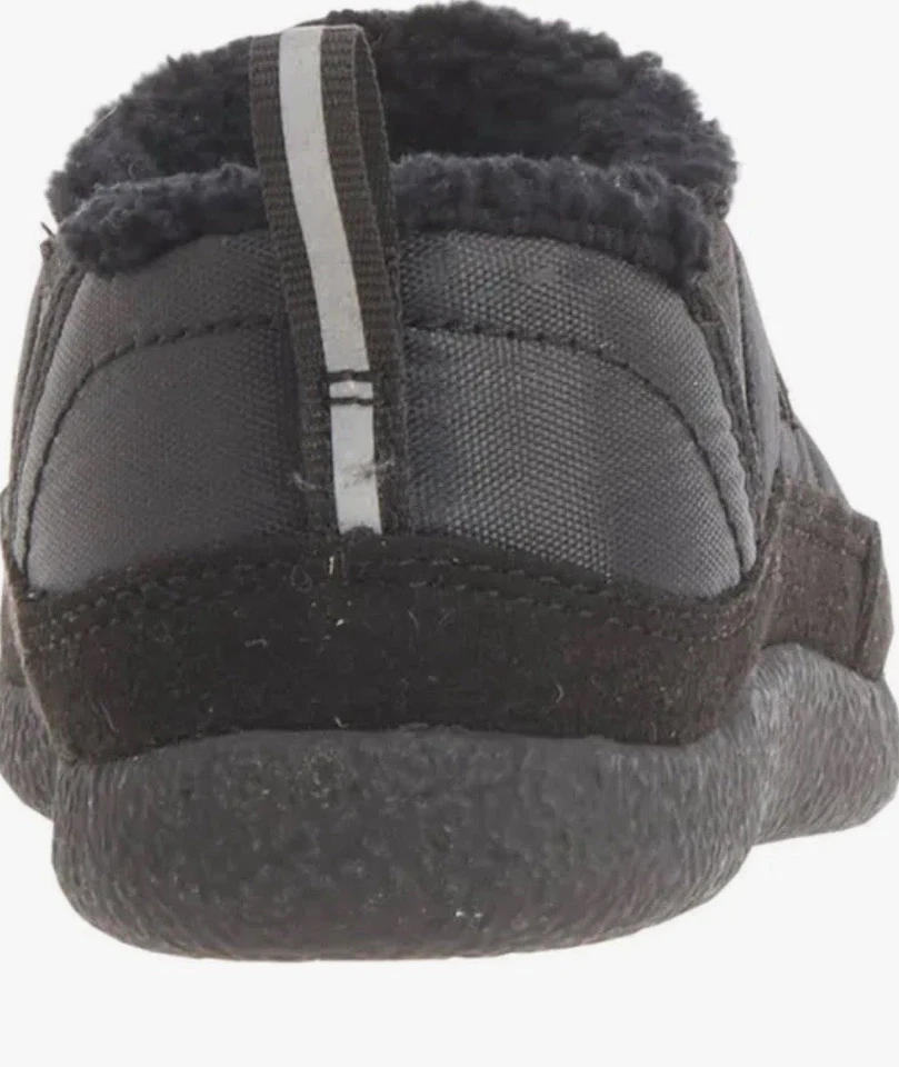 KEEN Toddler Size 6 Howser II Indoor/Outdoor Shoe Black - Image 4 of 4
