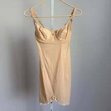 Henson Kickernick 32B Beige Bodysuit Teddy Lingerie Lace Trim Nylon