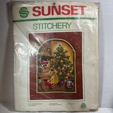 Vintage SUNSET Needlepoint Stitch Kit THE WONDERMENT OF SANTA Frame SZ 16 X 20"