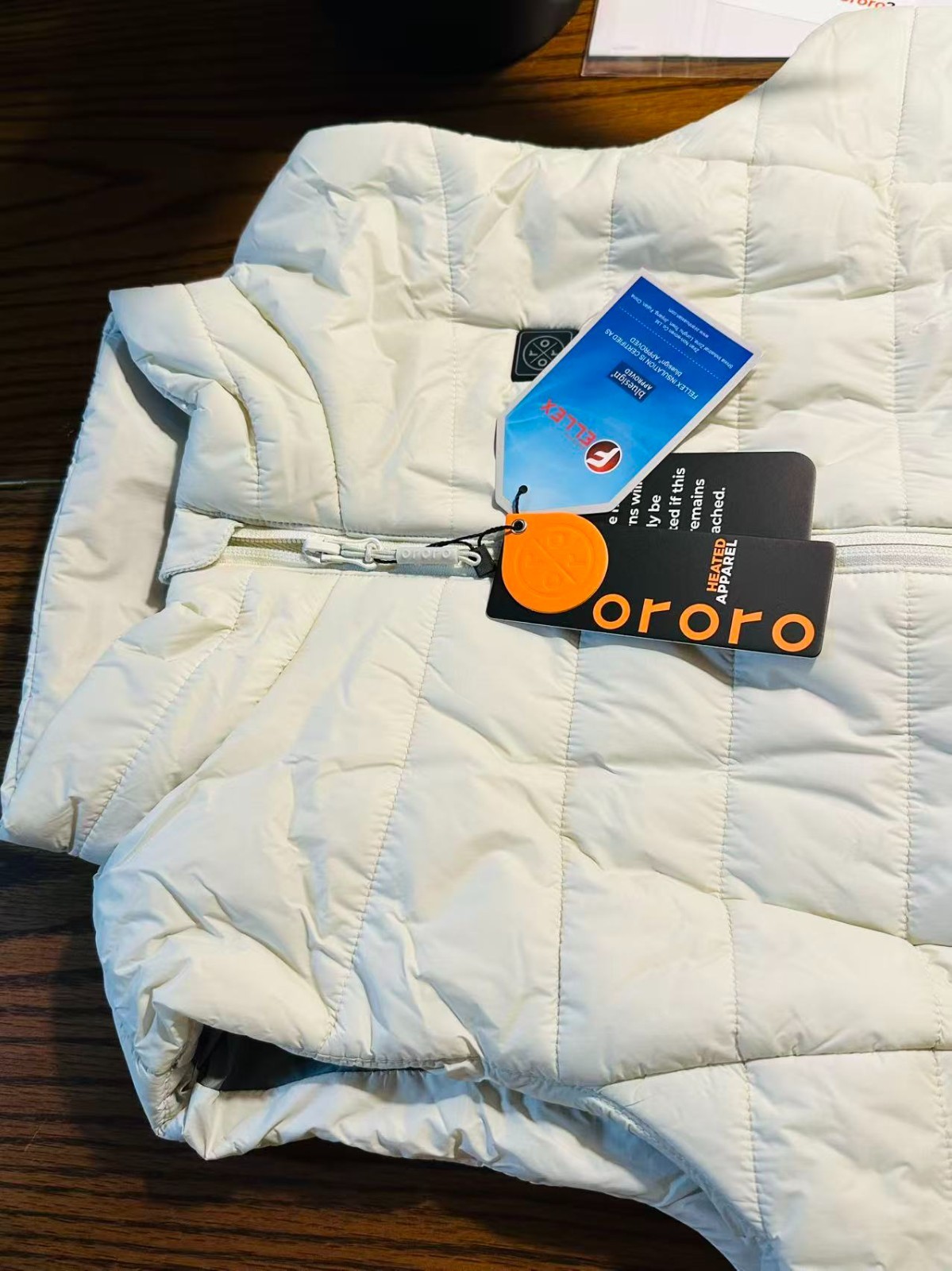ORORO Women’s Lightweight Heated Vest USB-C Battery Puffer Heating Vest White-W