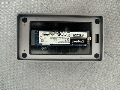 Kingston nvme a2000 1tb in ugreen thunderbolt gehäuse 