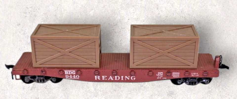 Vintage Lot of 4 HO Gauge Freight Cars Tin Side Reefers Tank Car Flat Car RTR - Image 2 of 4