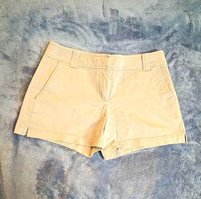 New York & Company Women s Solid Beige Twill Cotton Chino Shorts Size 0 2''