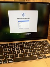Apple MacBook Air 13" M3 Chip 8GB RAM 256GB SSD Starlight