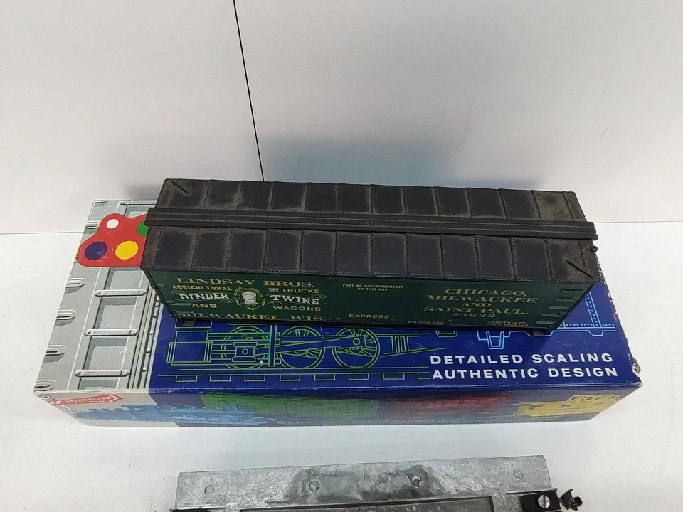 Coche caja cartelera vintage Roundhouse MDC HO 36' Lindsay Bros CM&StP 23632 EE. UU. Foto 4 de 4