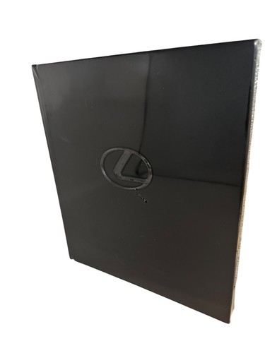 The Lexus Story by Jonathan Mahler Hardcover Italian Leather Binding Sealed Book - Imagen 5 de 12