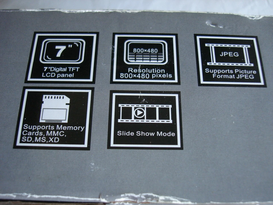 Marco de fotos digital Plug & Play InVion 7" 128 MB memoria interna nuevo en caja Foto 2 de 4