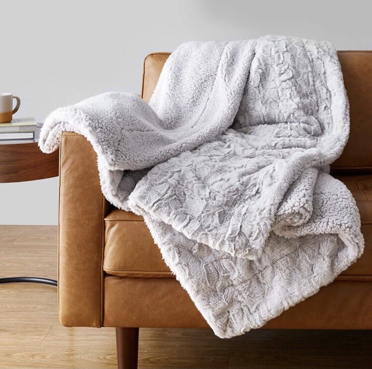Amazon Basics Fuzzy Faux Fur Sherpa Throw Blanket 60u0026#034;x70u0026#034; - Light  Gray | eBay