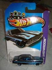 Hot Wheels HW SHOWROOM Blue '69 Chevy Chevelle SS 396Ci. 1/64 X1789