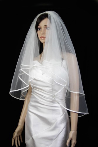 Bridal Wedding Veil White 2 Tiers Fingertip Length  1/4in Satin Hem Edge   - Bild 2 von 6