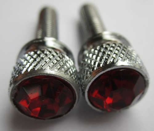 2 NUEVOS tornillos de tablero de metal cromado con joya roja para Kenworth 2002 y más nuevos muchos disponibles. - Imagen 2 de 5