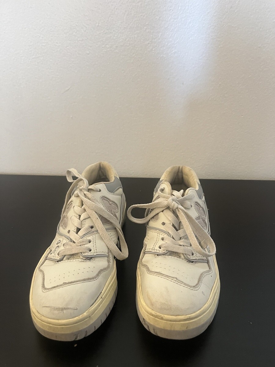 New Balance 550 display picture 1