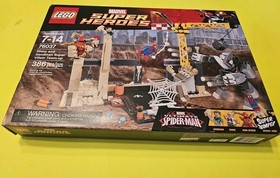 LEGO Marvel Rhino SUPER HEROES SPIDERMAN 76037 RARE LIMITED RETIRED HARD TO FIND