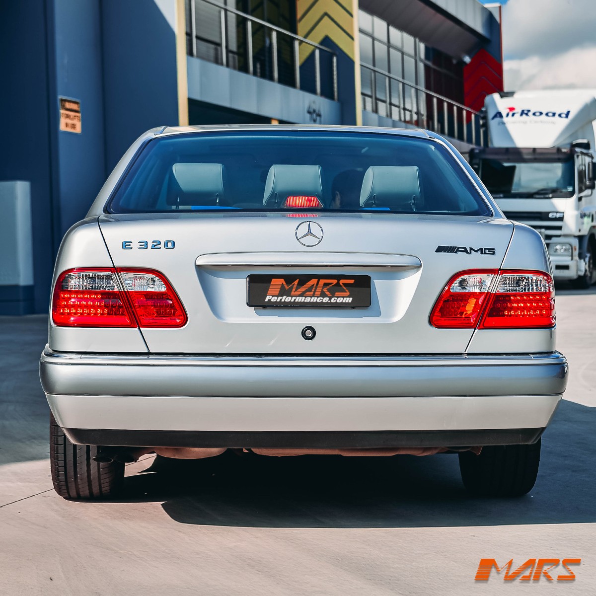 Clear Red LED Tail Lights for Mercedes-Benz E-Class W210 Sedan