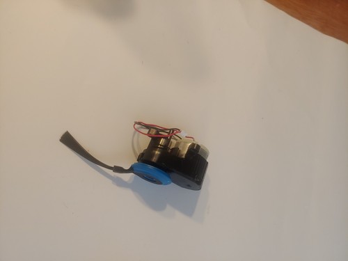Shark ION RV750R01US RV761R00US RV700N RV720N Right Side Spinning Brush Motor - Picture 2 of 2