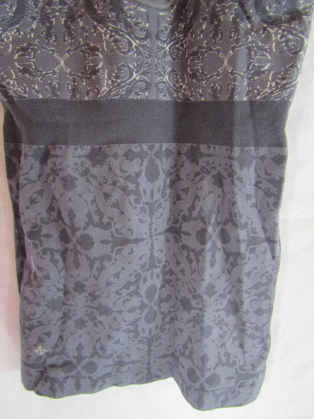 NUX Equilibrium Gray Abstract Pattern Racerback F… - image 7