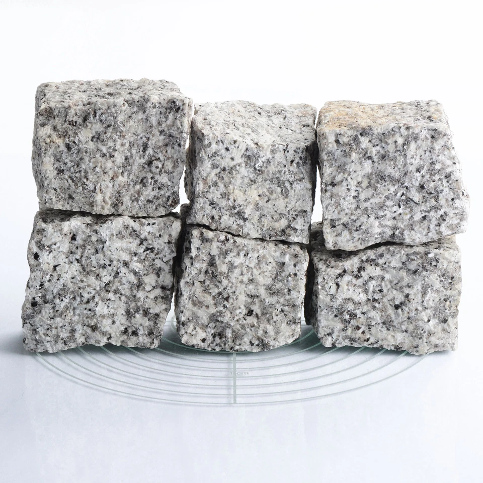 Schicker Mineral Granit Pflastersteine hellgrau 5x5x5cm 25 kg - Bild 3 von 4