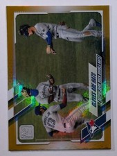 2021 Topps #539 Gloves are Hats CL  Gold Foil