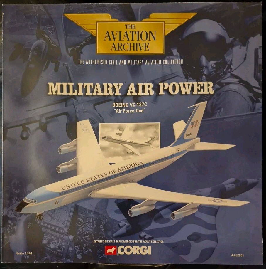 Corgi Aviation Military Air Power Boeing VC-137C ""Air Force One"" AA32901 1:144