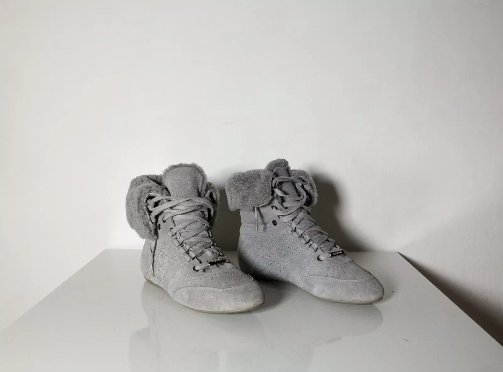 Baskets femmes en daim Christian Dior fourrure 37 taille gris