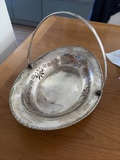 Ovale Zierschale bzw Obstschale mit Fuss versilbert
