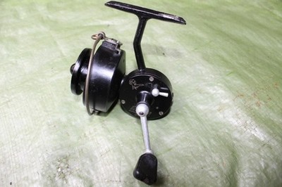 Angelrolle Mitchell 304 Sammler Vintage France  Frankreich Angelsport